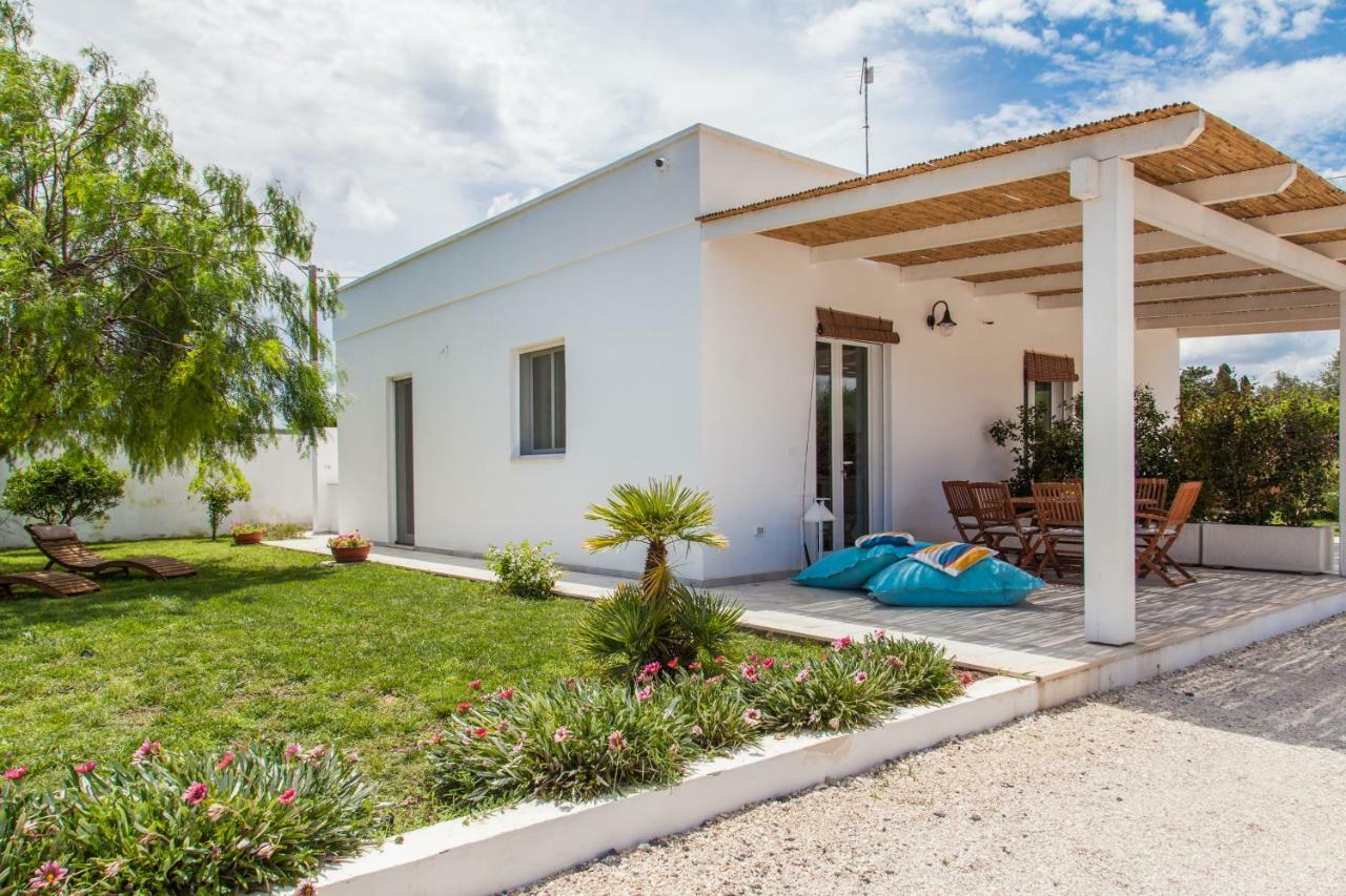 Villa Leomaris Torre dell'Orso Esterno foto
